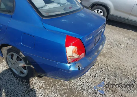 2004 Hyundai Elantra Gls/Gt из США, поврежденный, VIN KMHDN46D94U871350